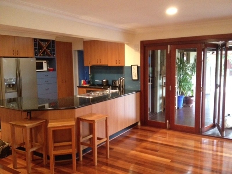 56 Campbell Street, Sorrento QLD 4217