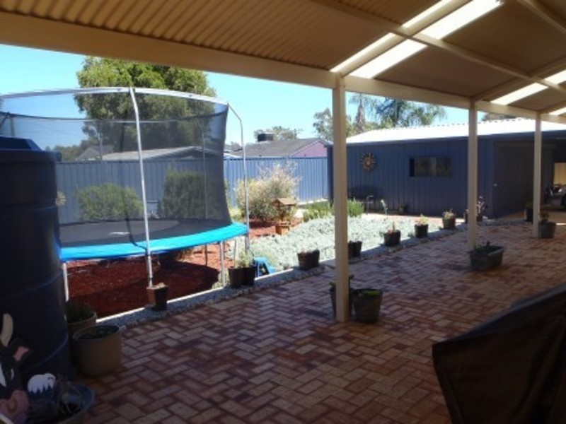 29 Willow Way, Maddington WA 6109