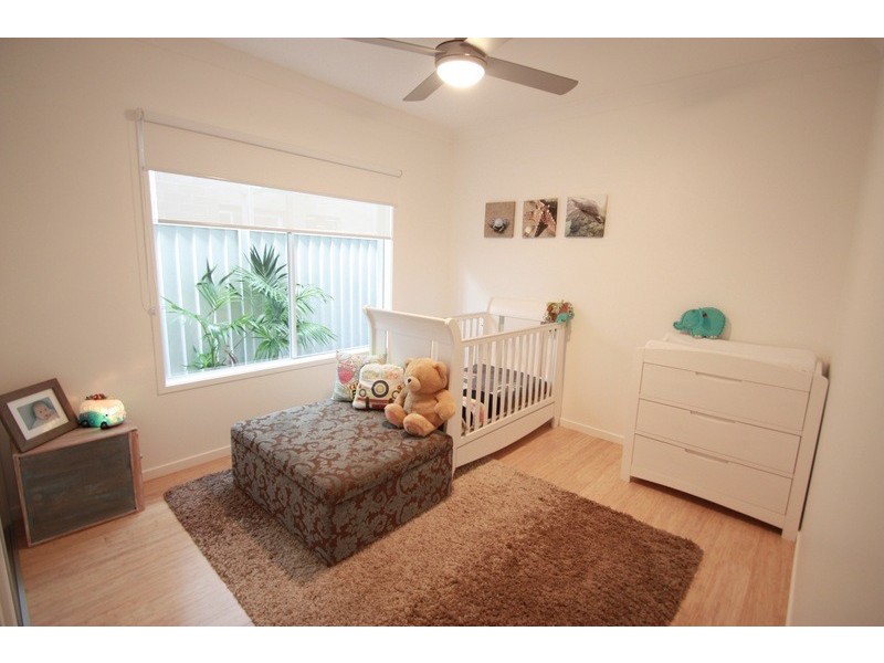 70 Albion Avenue, Miami QLD 4220