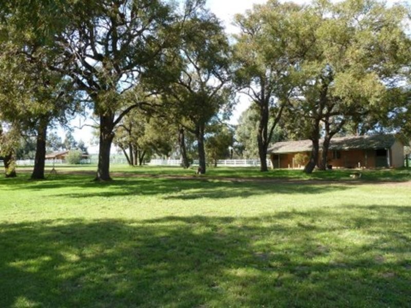 266 Morgan Rd, Meelon WA 6208