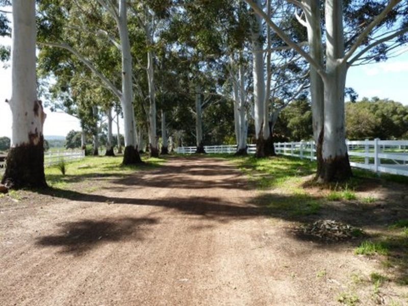 266 Morgan Rd, Meelon WA 6208