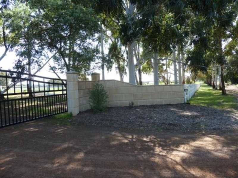 266 Morgan Rd, Meelon WA 6208