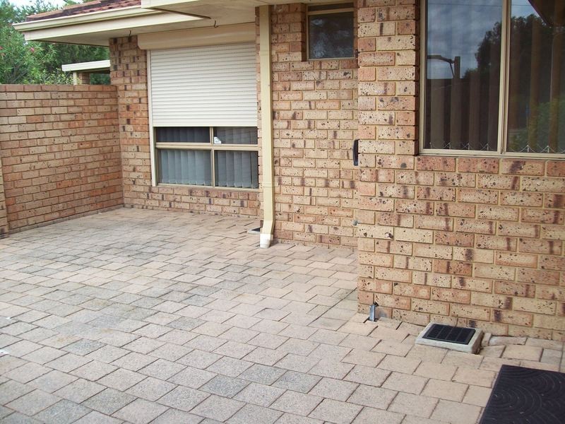 2/83 Barbican Steet East, Shelley WA 6148