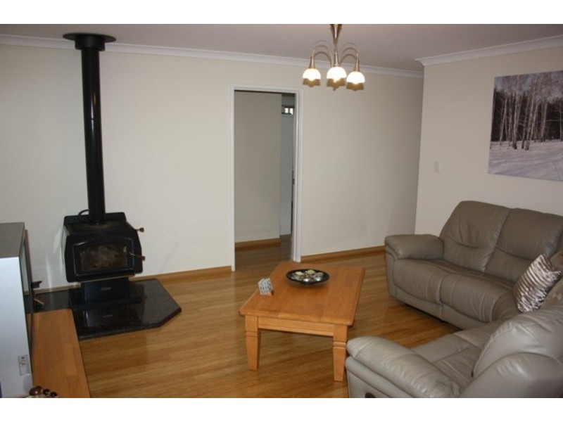 36 Rutherford Square, Windsor Hills, Orelia WA 6167