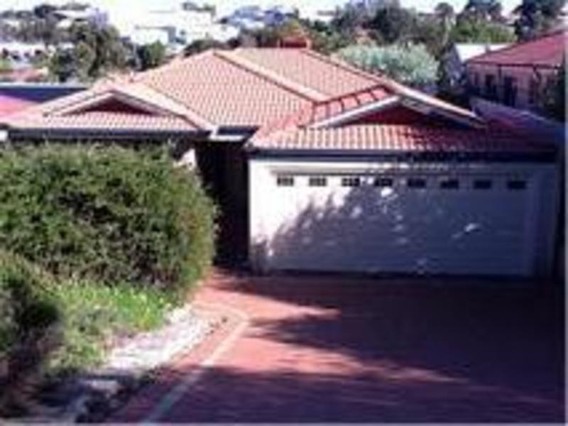 32A Lucas St, Willagee WA 6156