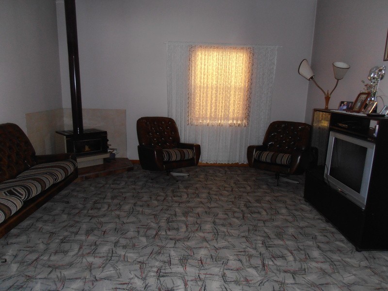 55 Roxburgh St, Stockton NSW 2295