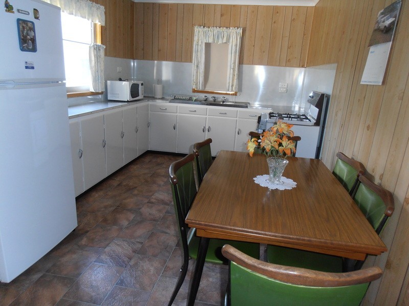 55 Roxburgh St, Stockton NSW 2295