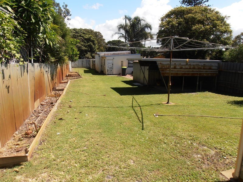 55 Roxburgh St, Stockton NSW 2295