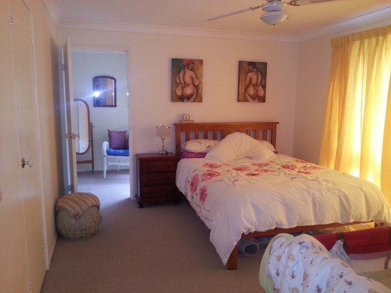 23 Farleigh Street, Old Bar NSW 2430