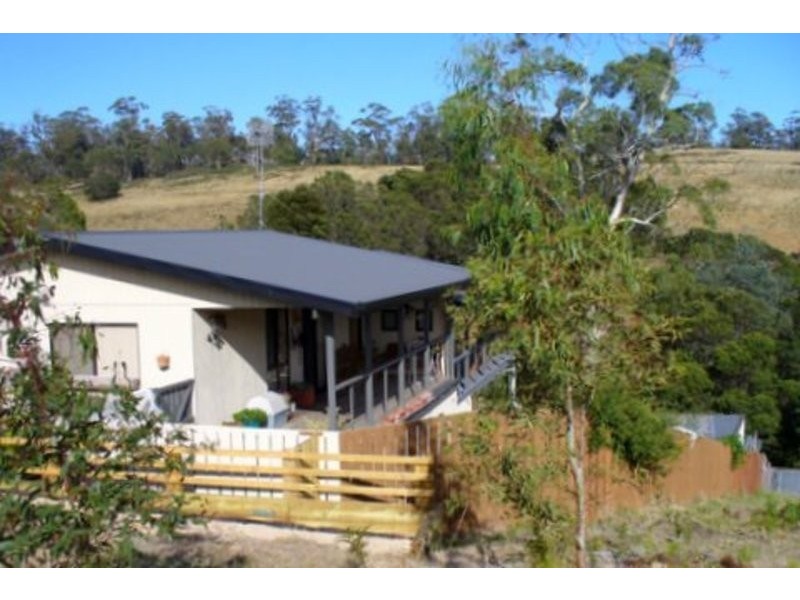 18  Susan Court, St Helens TAS 7216