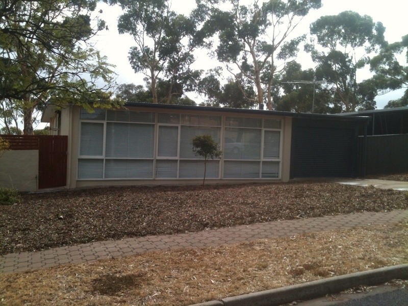 10 Fairway, Para Hills SA 5096