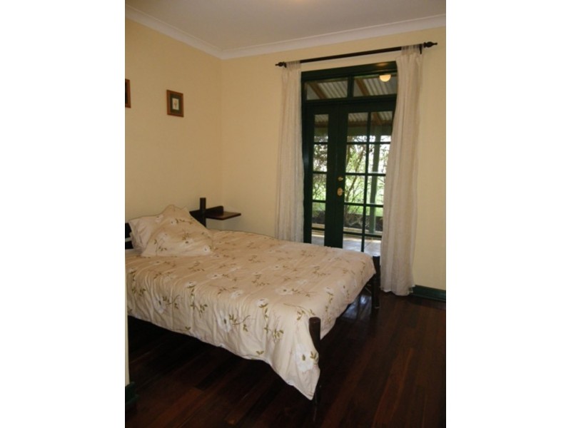 240 De Haer Road, Wandi WA 6167