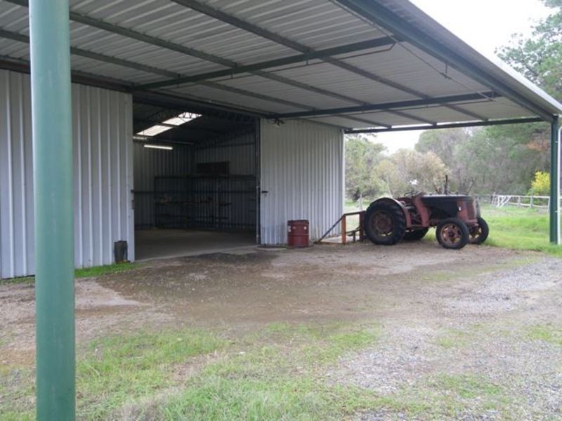 240 De Haer Road, Wandi WA 6167