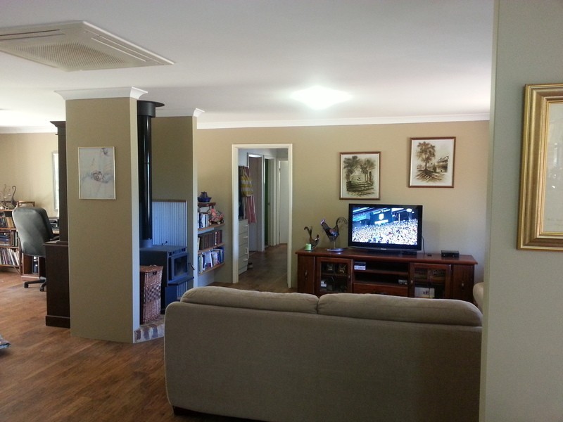 328 Powderbark Road, Lower Chittering WA 6084