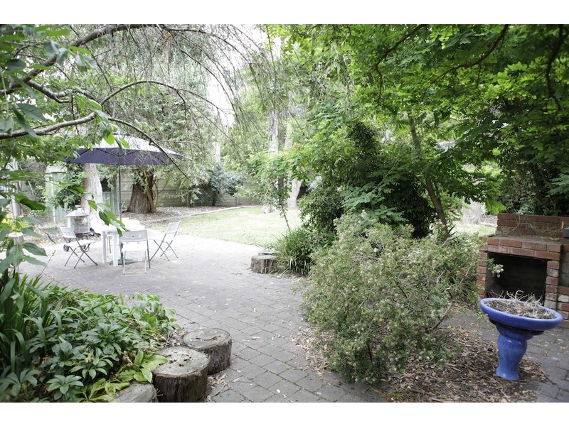 4 Centenary Avenue, Macedon VIC 3440