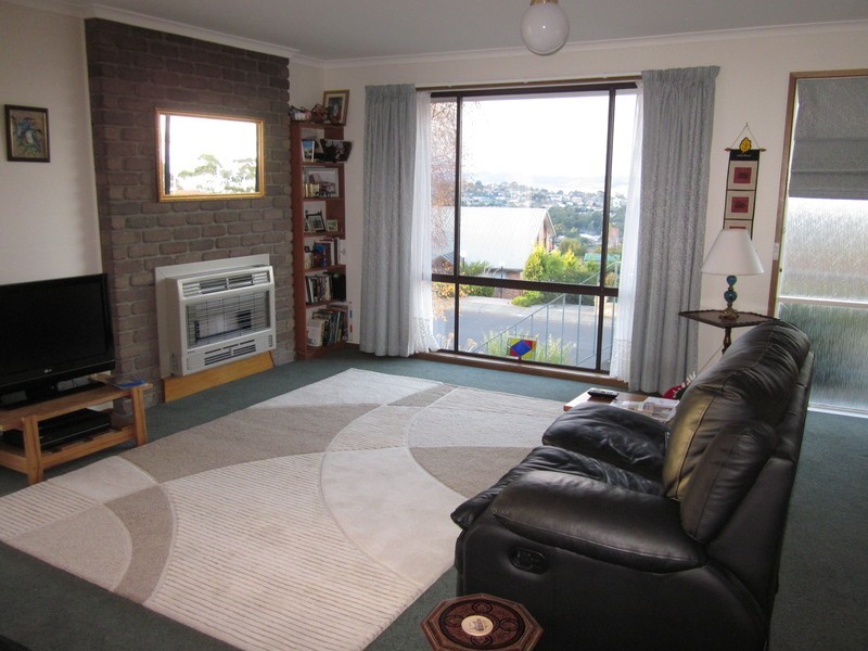 2 The Summit, Blackmans Bay TAS 7052
