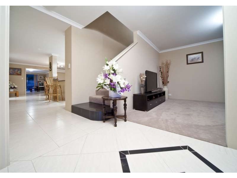 2 Royal James Court, Quinns Rocks WA 6030