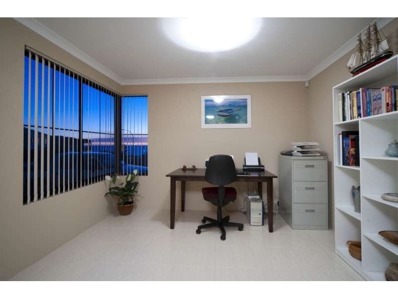 2 Royal James Court, Quinns Rocks WA 6030