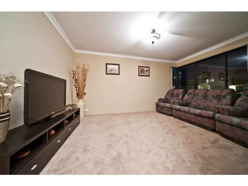 2 Royal James Court, Quinns Rocks WA 6030