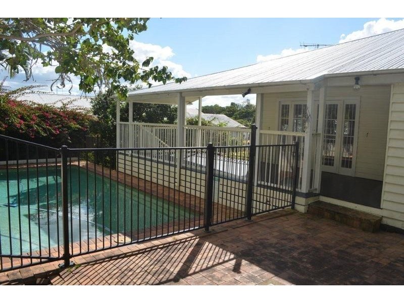 21 Joynt Street, Hamilton QLD 4007