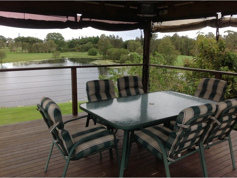 4 Arbour Place, Carrara QLD 4211