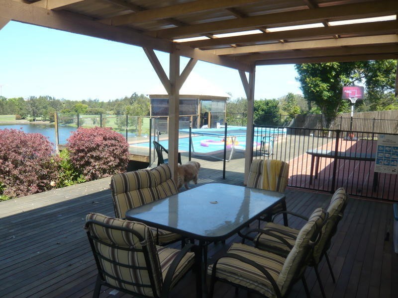 4 Arbour Place, Carrara QLD 4211