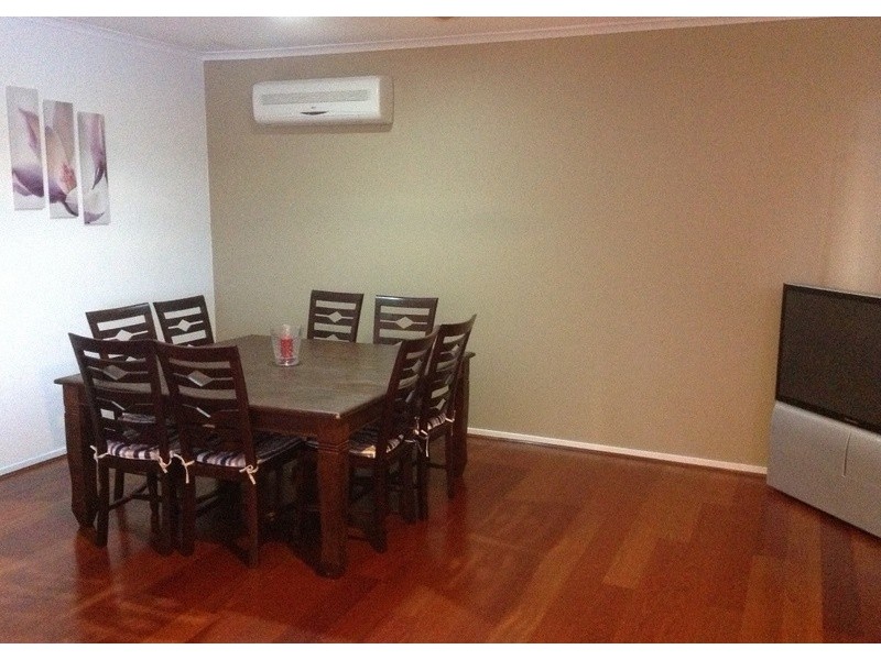 4 Arbour Place, Carrara QLD 4211