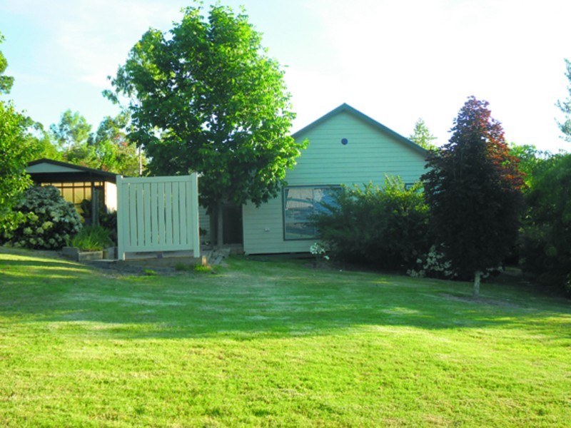 7 Jilwain Avenue, Cabbage Tree Creek VIC 3889