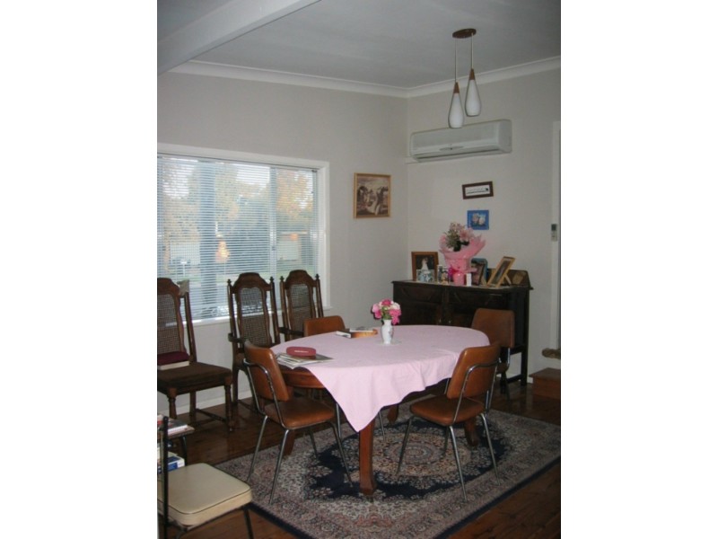 10 Shady Street, Narrandera NSW 2700