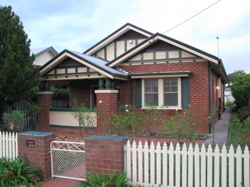 70 Thorne Street, Wagga Wagga NSW 2650