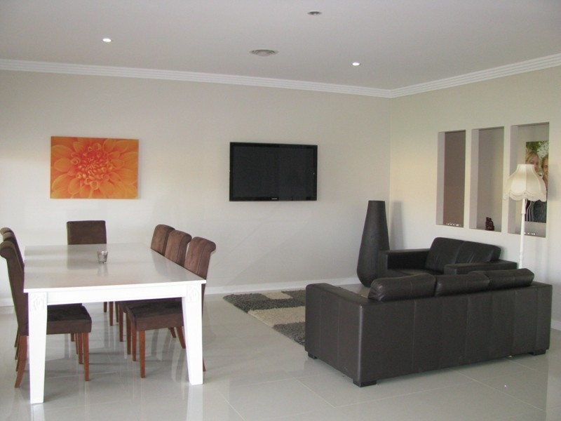 1 Hakea Drive, Coolamon NSW 2701