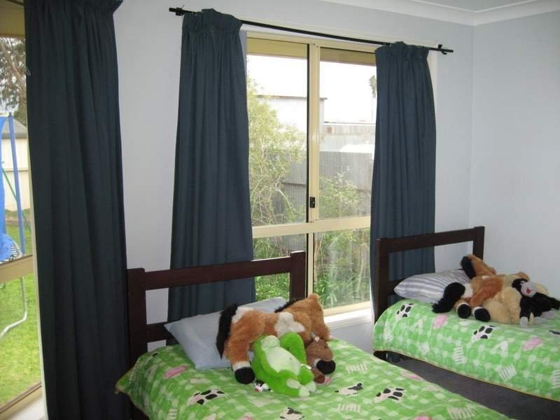 6 Caledonia Street, Parkes NSW 2870