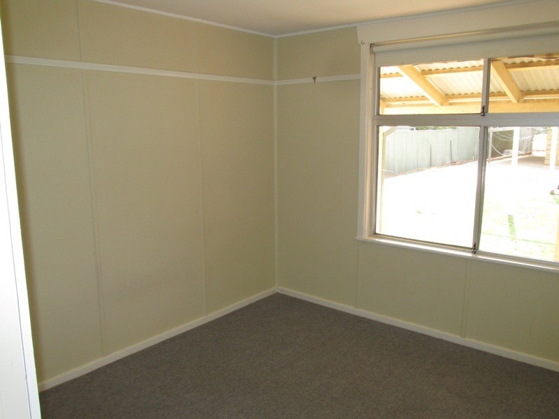 82 Iverach Street, Coolamon NSW 2701