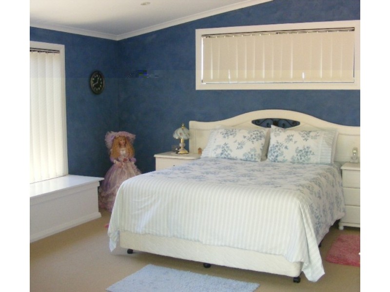 25 Broughton Street, Tumut NSW 2720