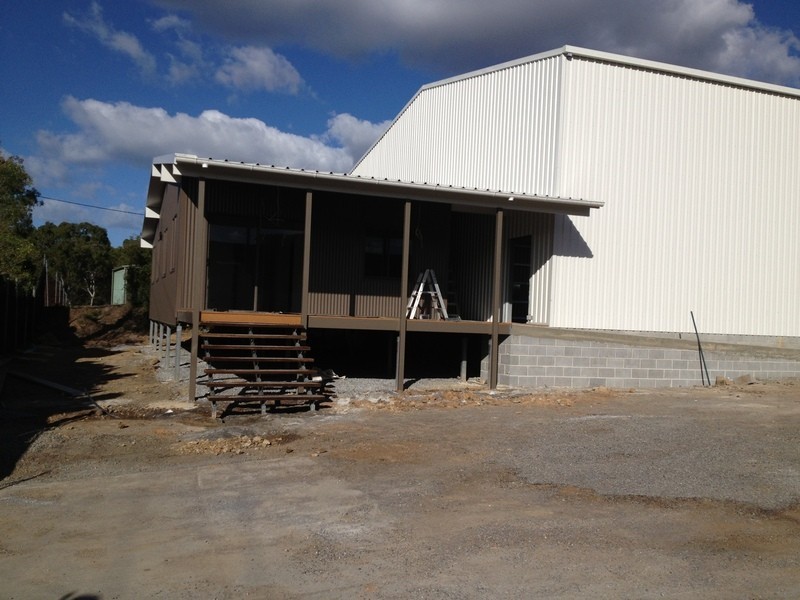 3 Hixon st, South Gladstone QLD 4680