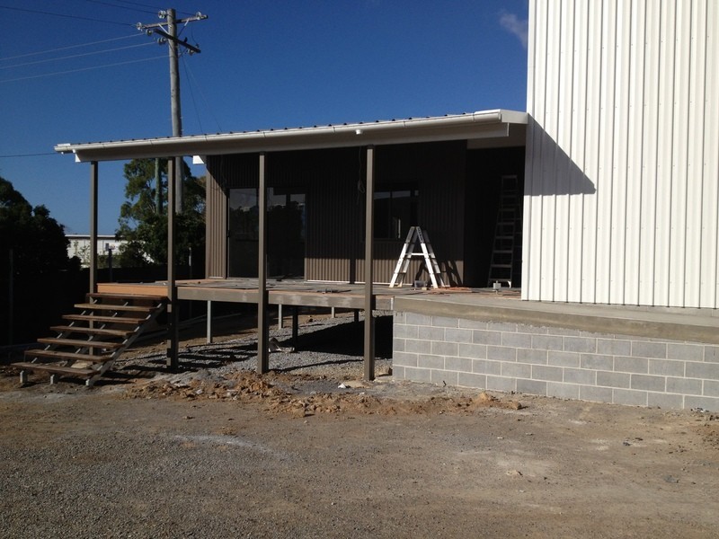 3 Hixon st, South Gladstone QLD 4680