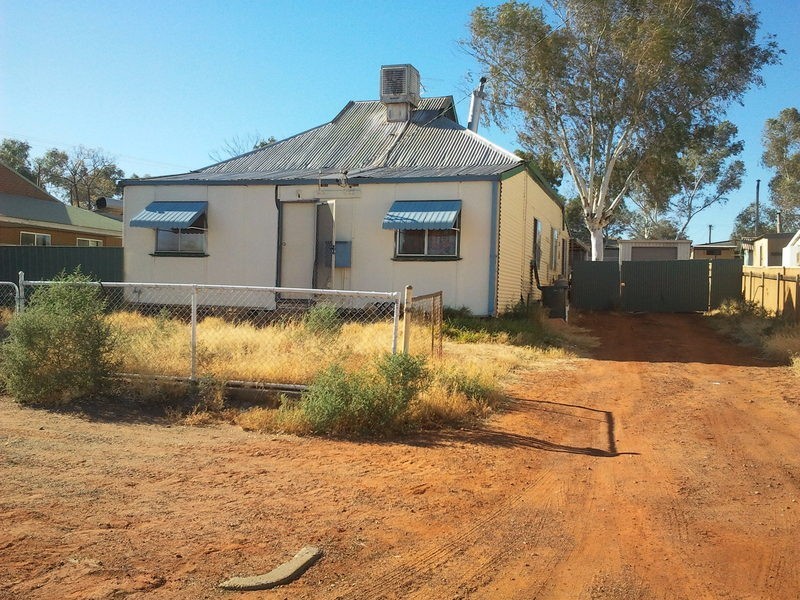 81 Hill Street, Meekatharra WA 6642