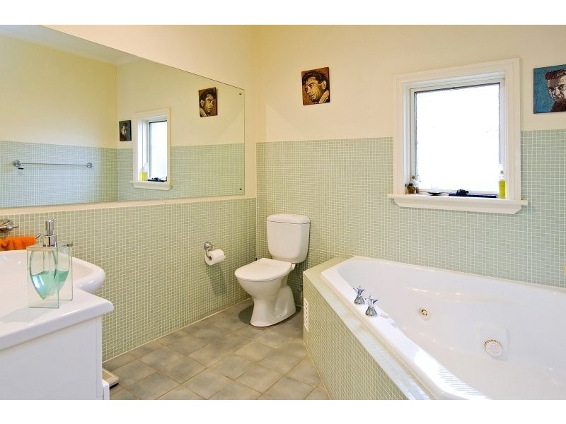 92 Beaconsfield RD, Chatswood West NSW 2067