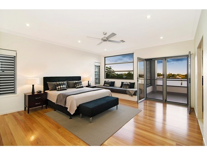 25 Ennor St, Wavell Heights QLD 4012