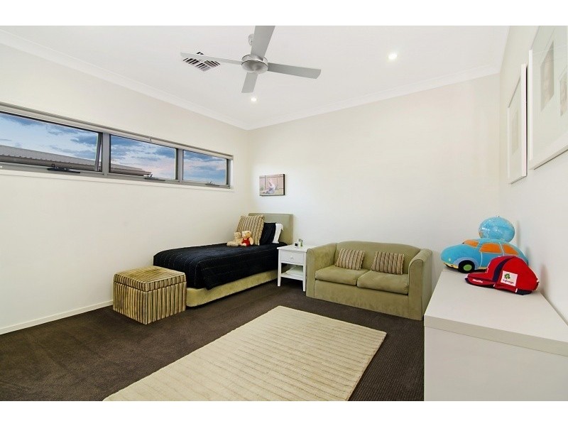 25 Ennor St, Wavell Heights QLD 4012