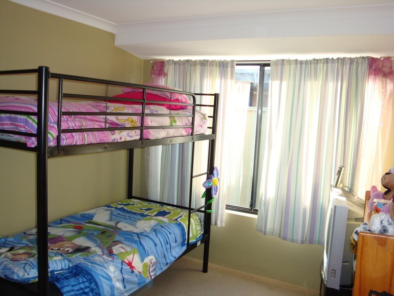 27 Raeburn Crescent, Landsdale WA 6065