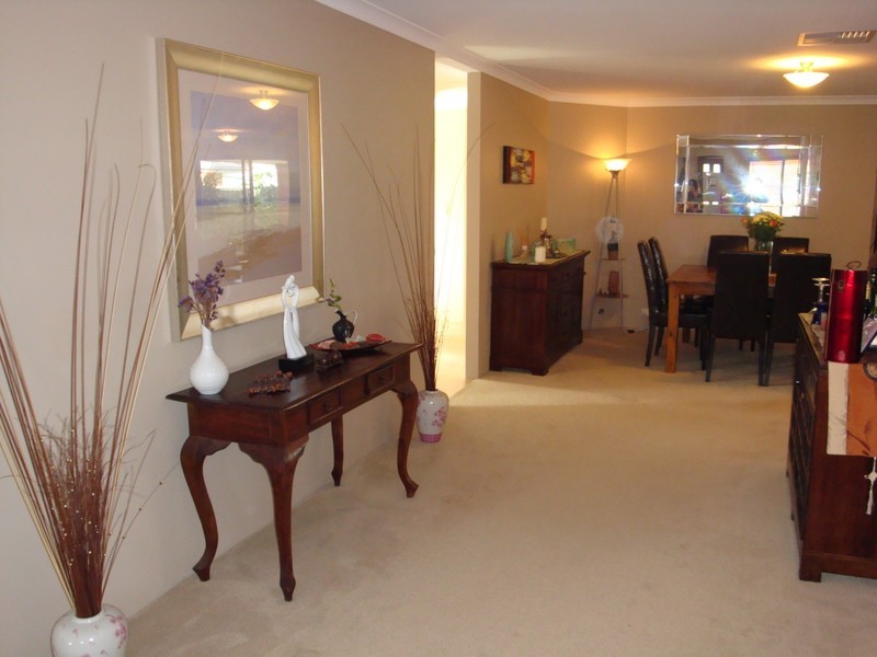 27 Raeburn Crescent, Landsdale WA 6065