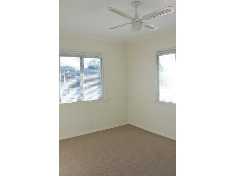 72 Kitchener Street, Wynnum QLD 4178