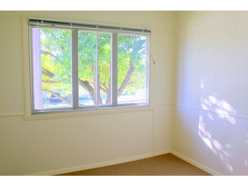 72 Kitchener Street, Wynnum QLD 4178