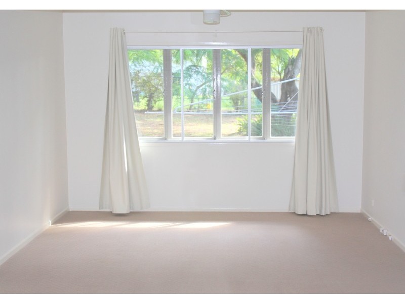 72 Kitchener Street, Wynnum QLD 4178