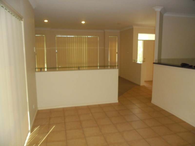 Pacific Pines QLD 4211