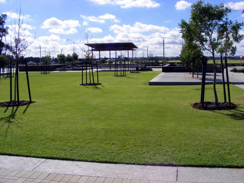 12 Somerton Drive, Alkimos WA 6038