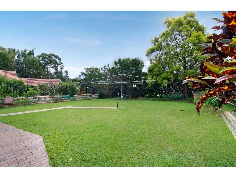 225 Raymont Rd, Alderley QLD 4051