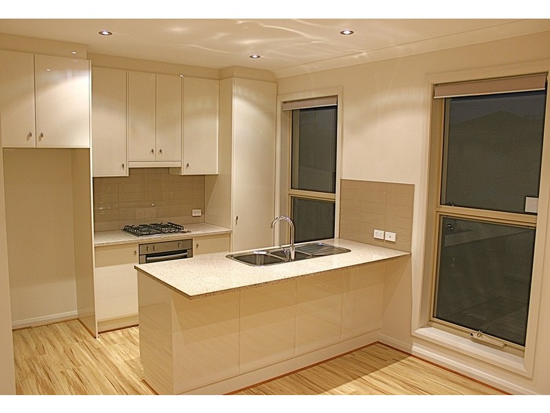 15 Thirza Ave, Mitchell Park SA 5043