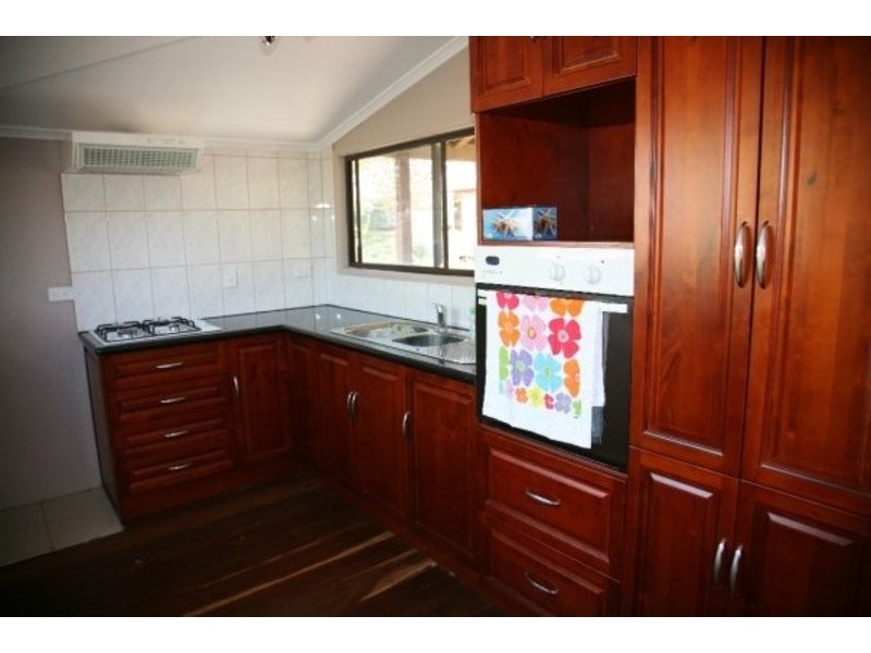 81 Burn St, Capella QLD 4723